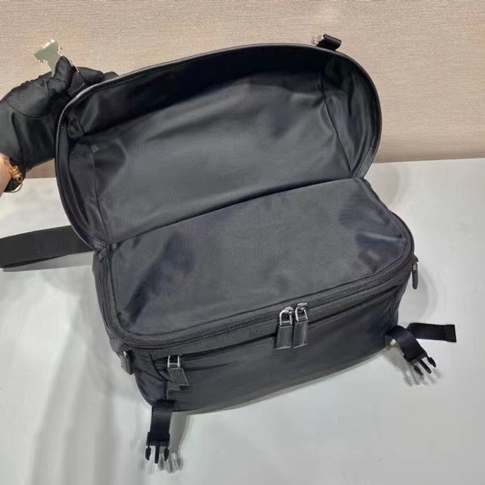 Black Bag - FashionHype.xyz