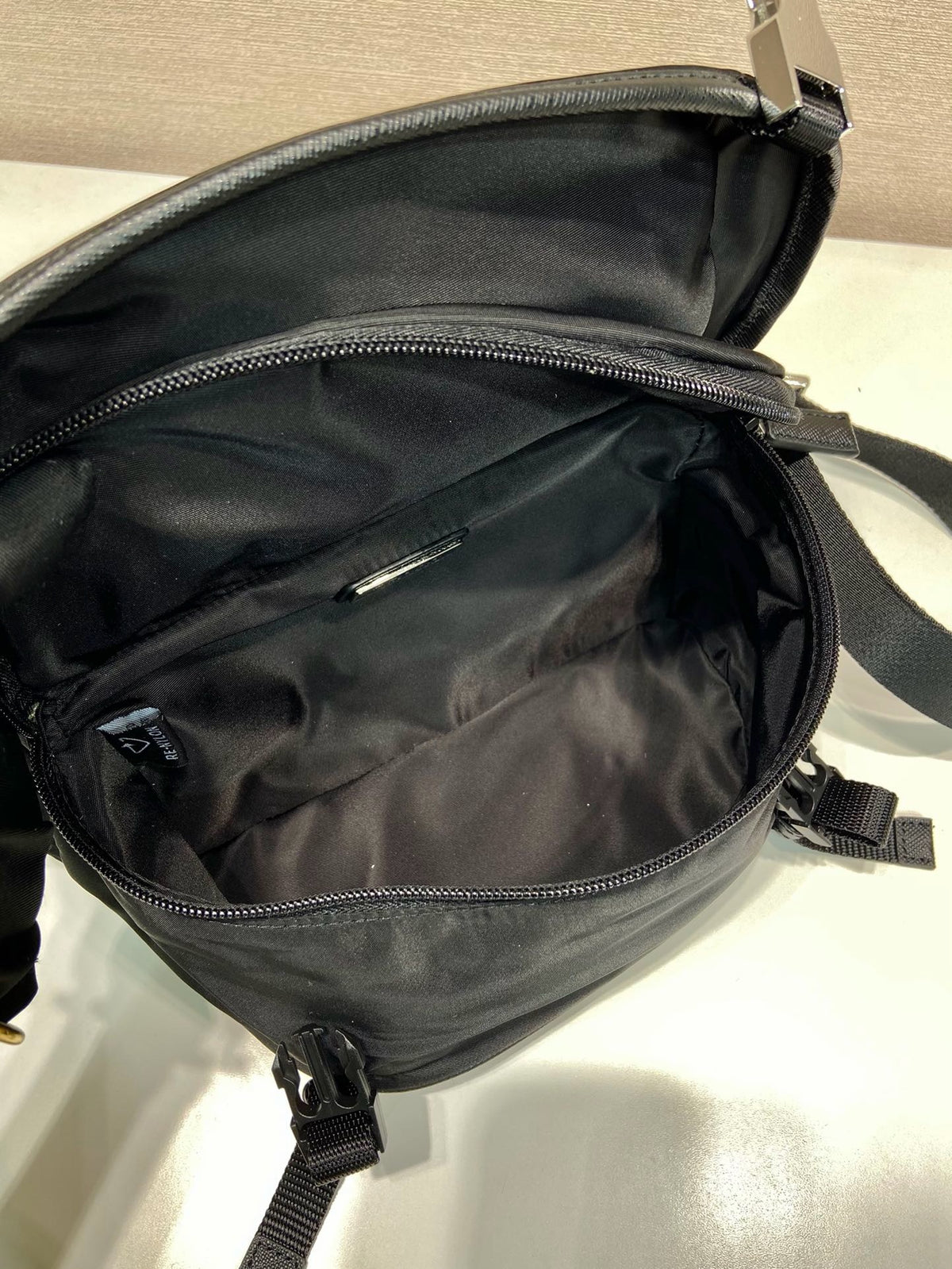 Black Bag - FashionHype.xyz