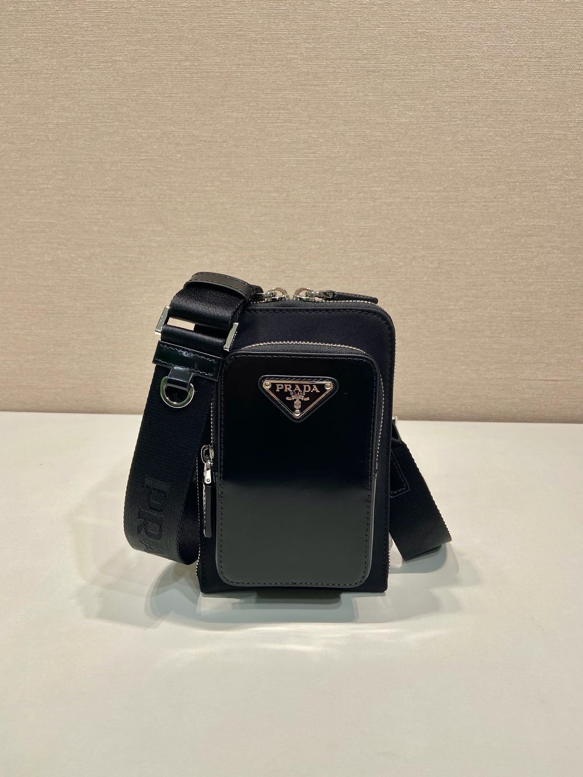 Black Bag - FashionHype.xyz