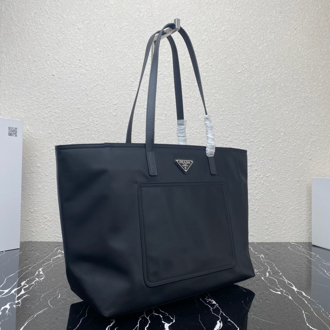 Black Bag - FashionHype.xyz