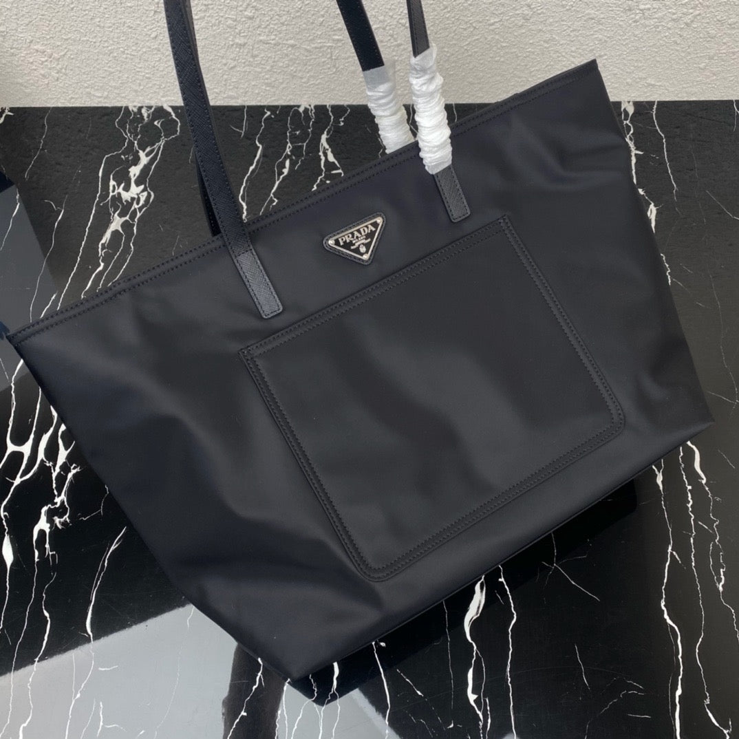 Black Bag - FashionHype.xyz