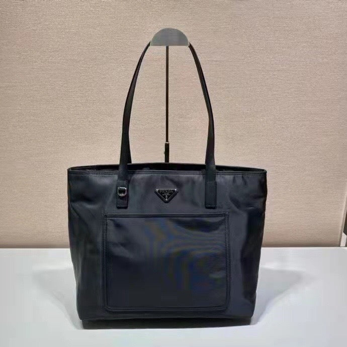 Black Bag - FashionHype.xyz