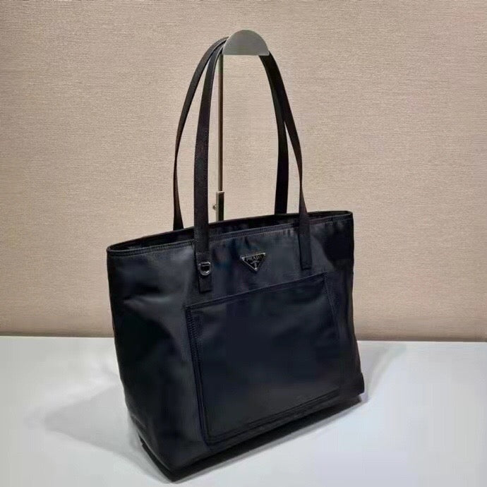 Black Bag - FashionHype.xyz
