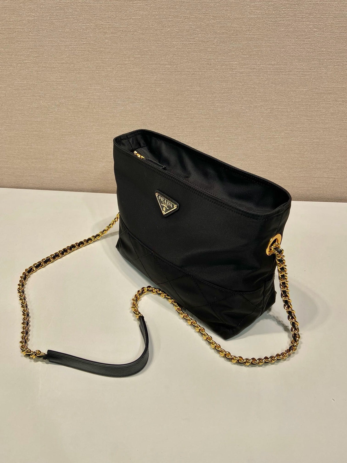 Black Bag - FashionHype.xyz