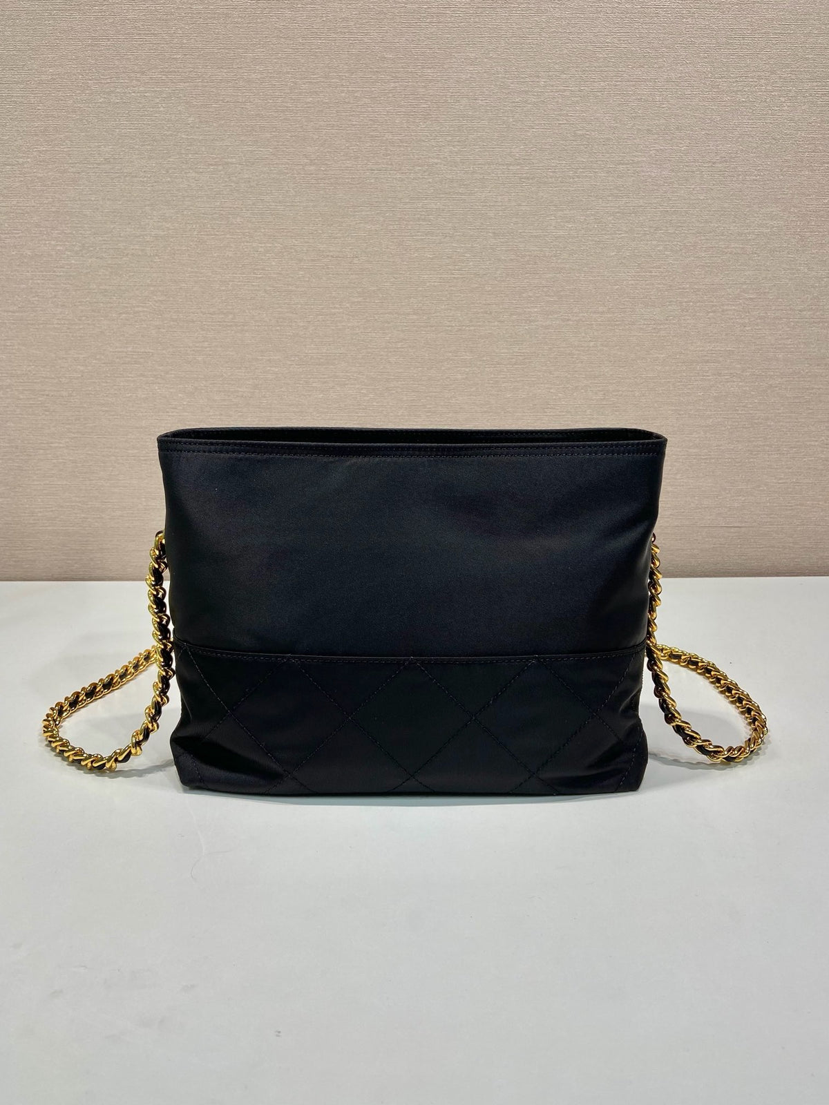 Black Bag - FashionHype.xyz
