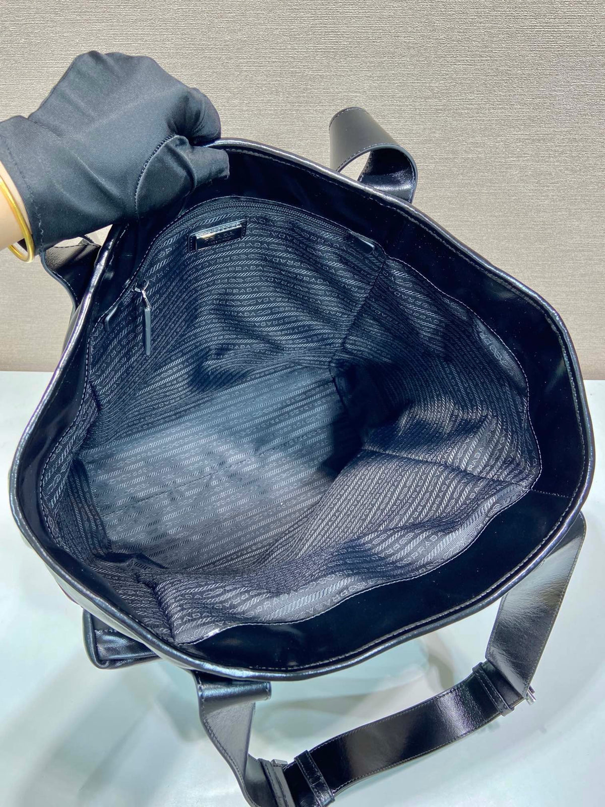 Black Bag - FashionHype.xyz