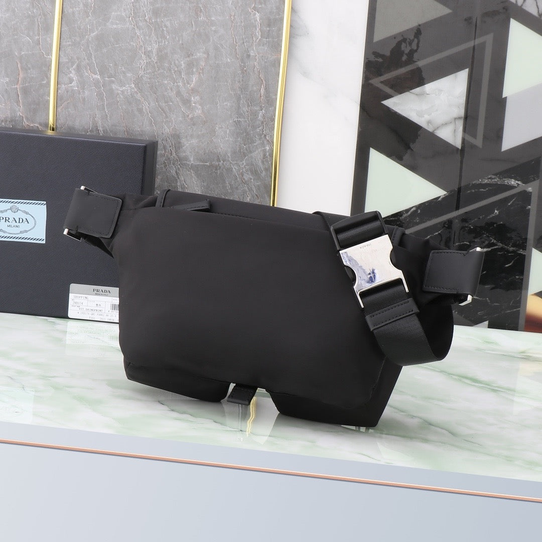 Black Bag - FashionHype.xyz
