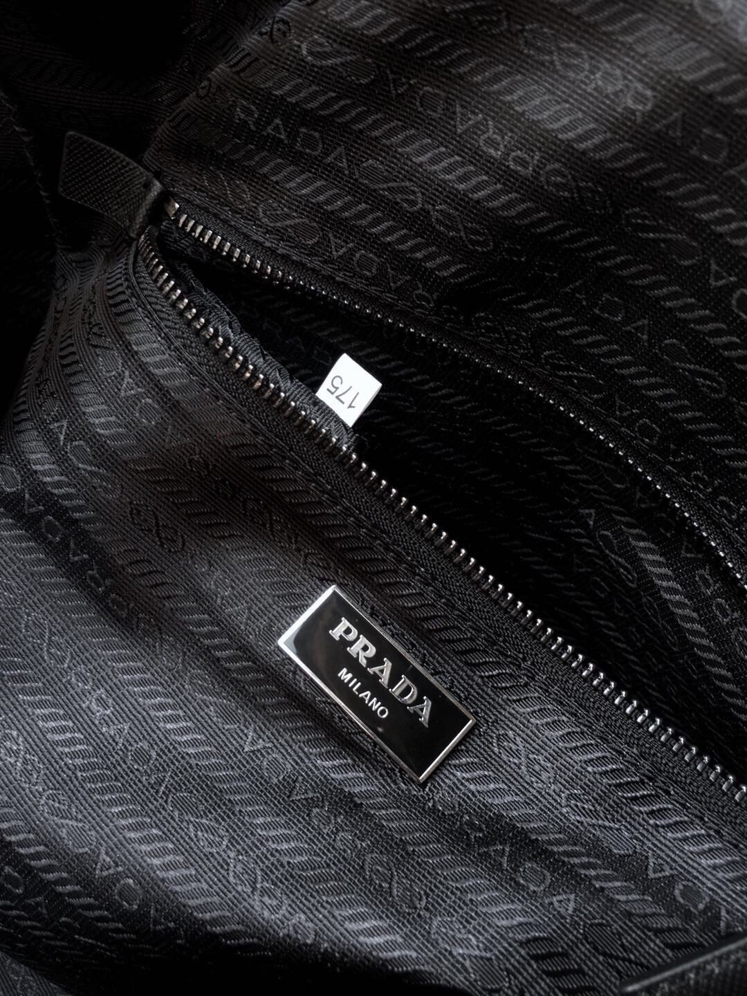 Black Bag - FashionHype.xyz
