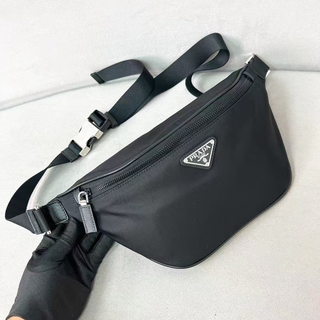 Black Bag - FashionHype.xyz