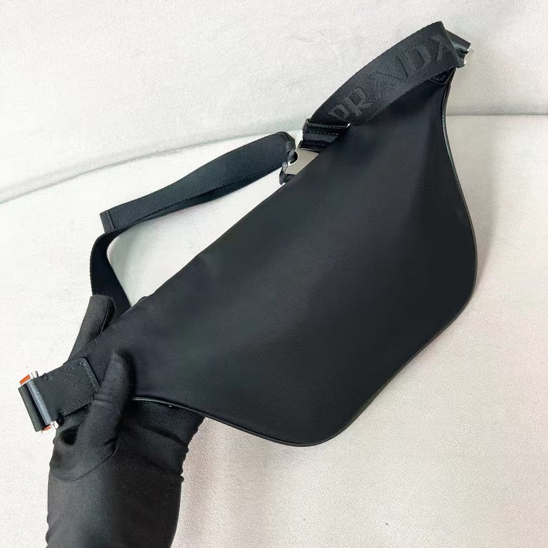 Black Bag - FashionHype.xyz
