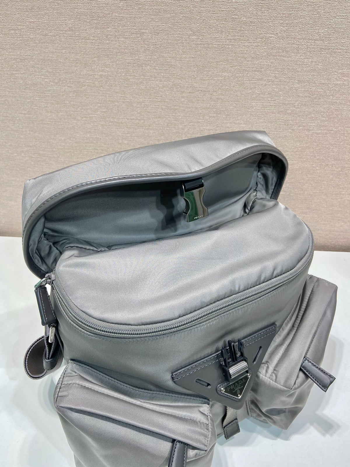 Grey Bag - FashionHype.xyz