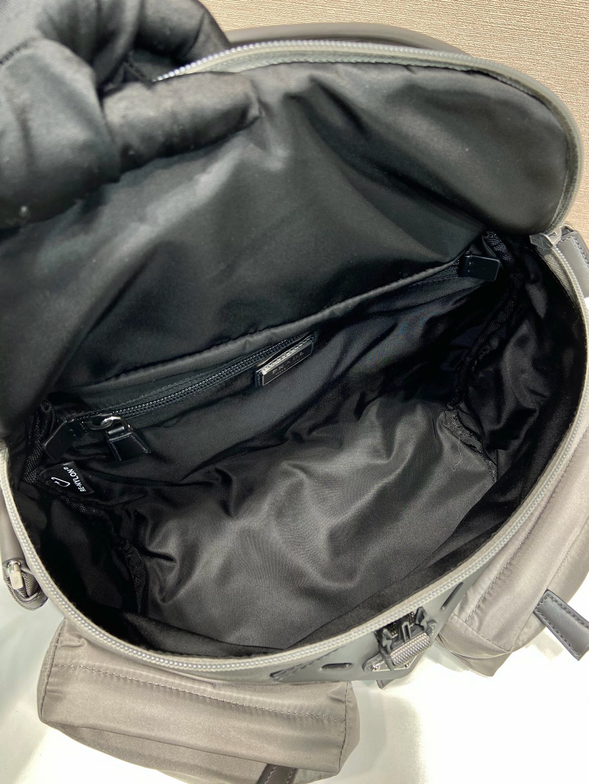 Grey Bag - FashionHype.xyz