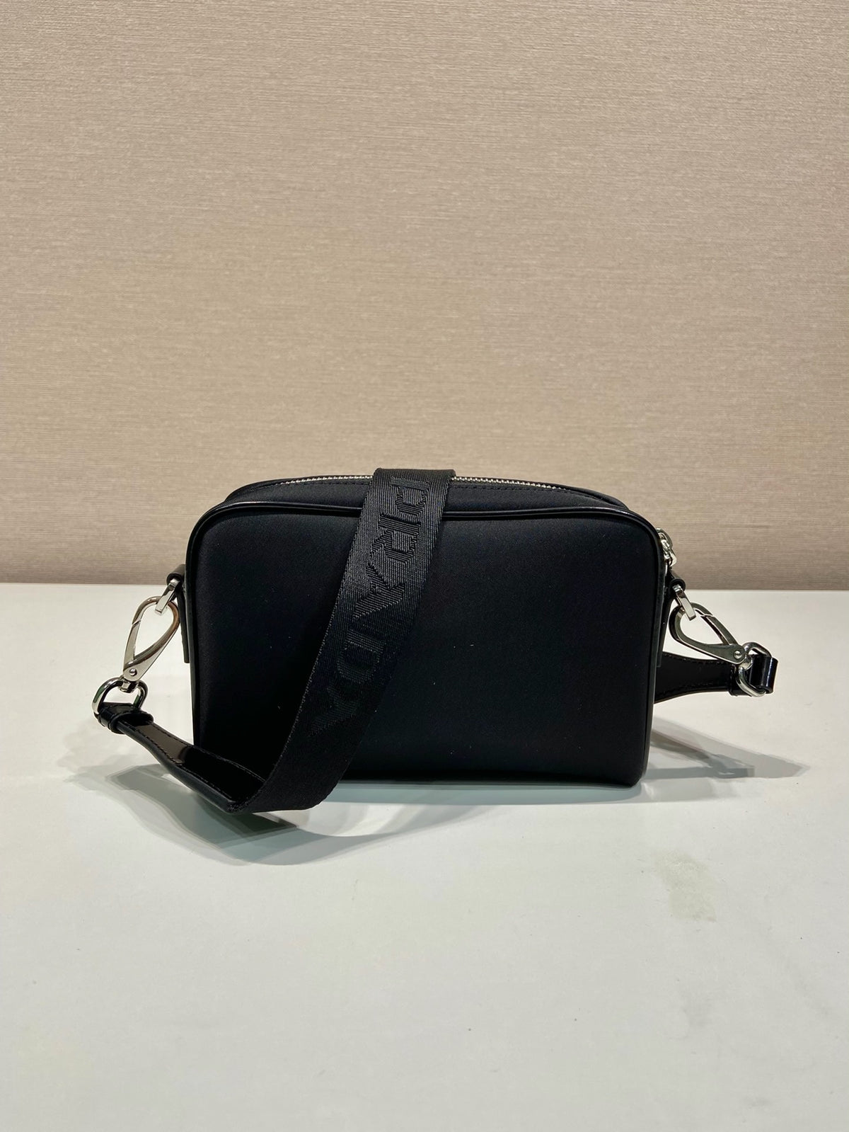 Black Bag - FashionHype.xyz