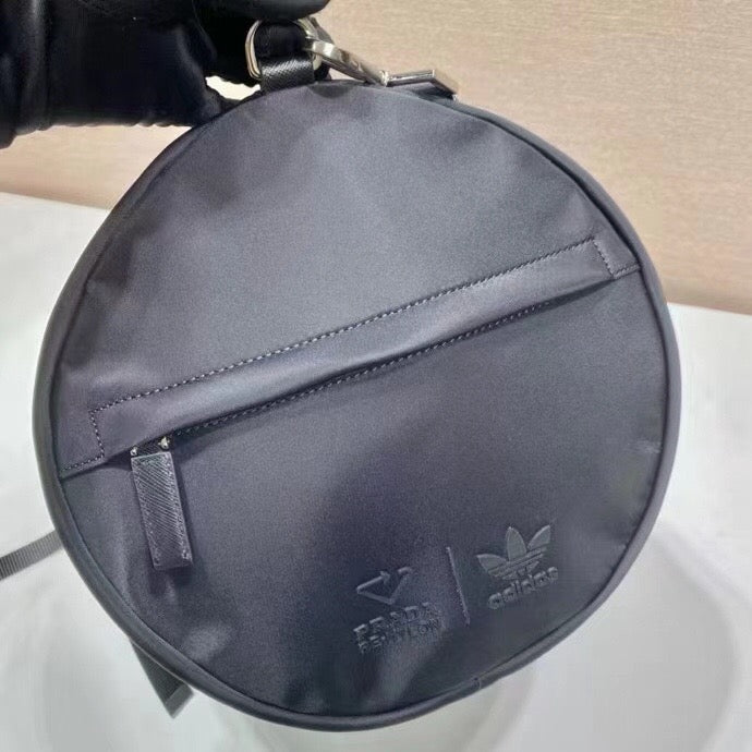 Black Bag - FashionHype.xyz