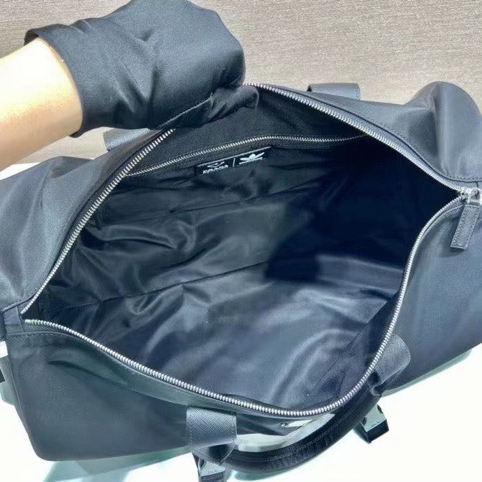 Black Bag - FashionHype.xyz