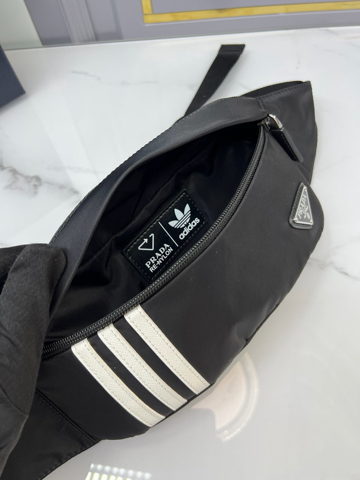 Black Bag - FashionHype.xyz