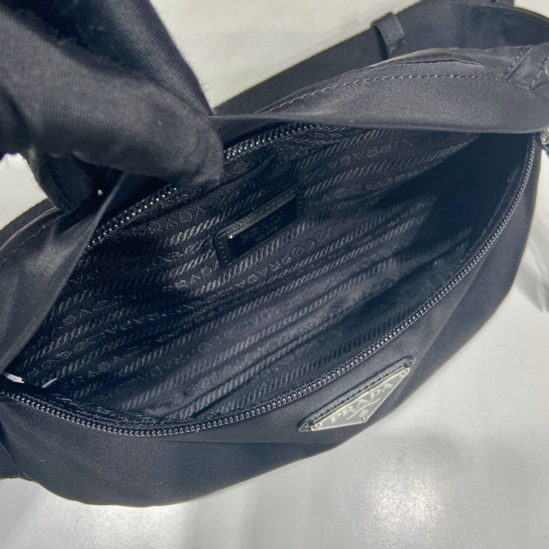 Black Bag - FashionHype.xyz