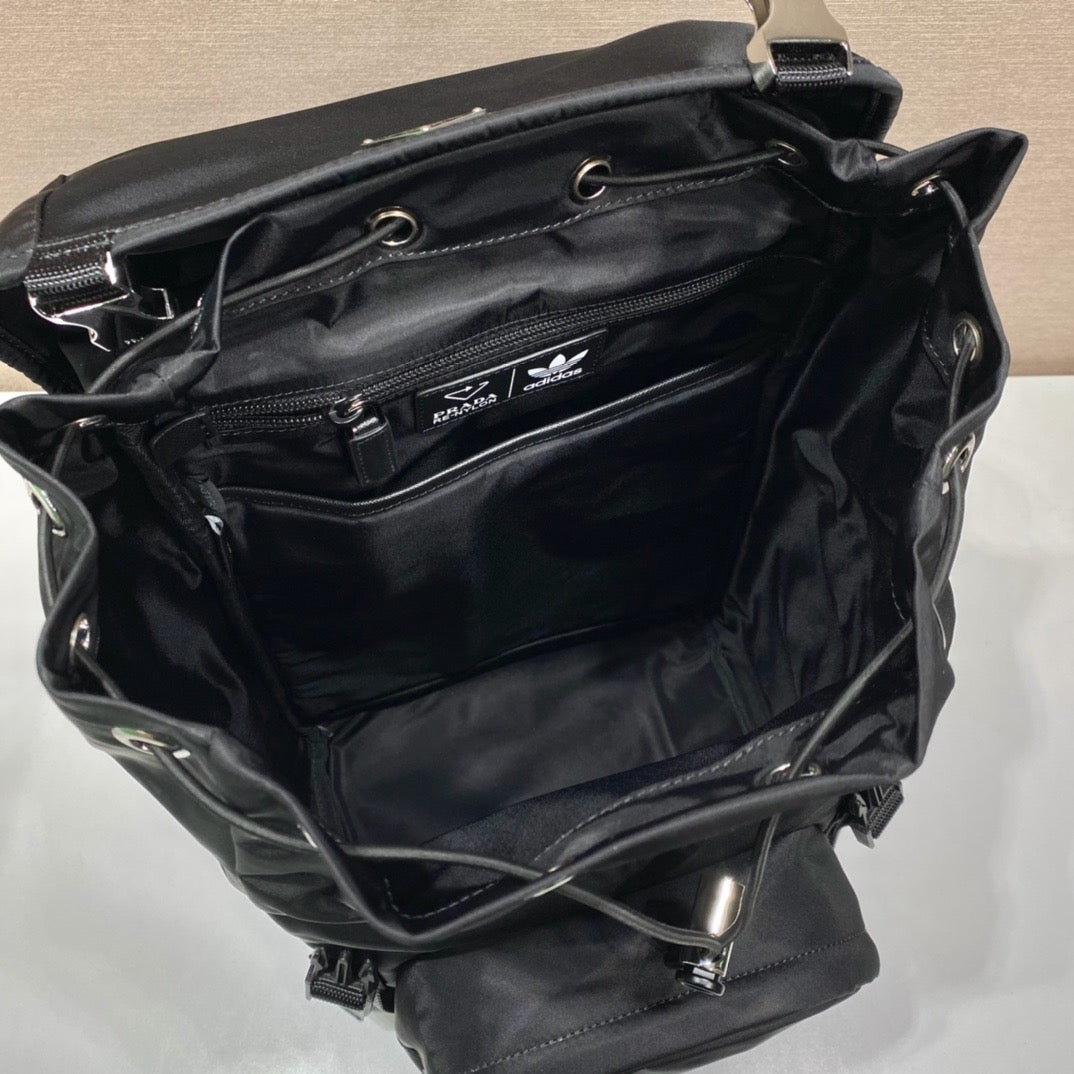 Black Bag - FashionHype.xyz