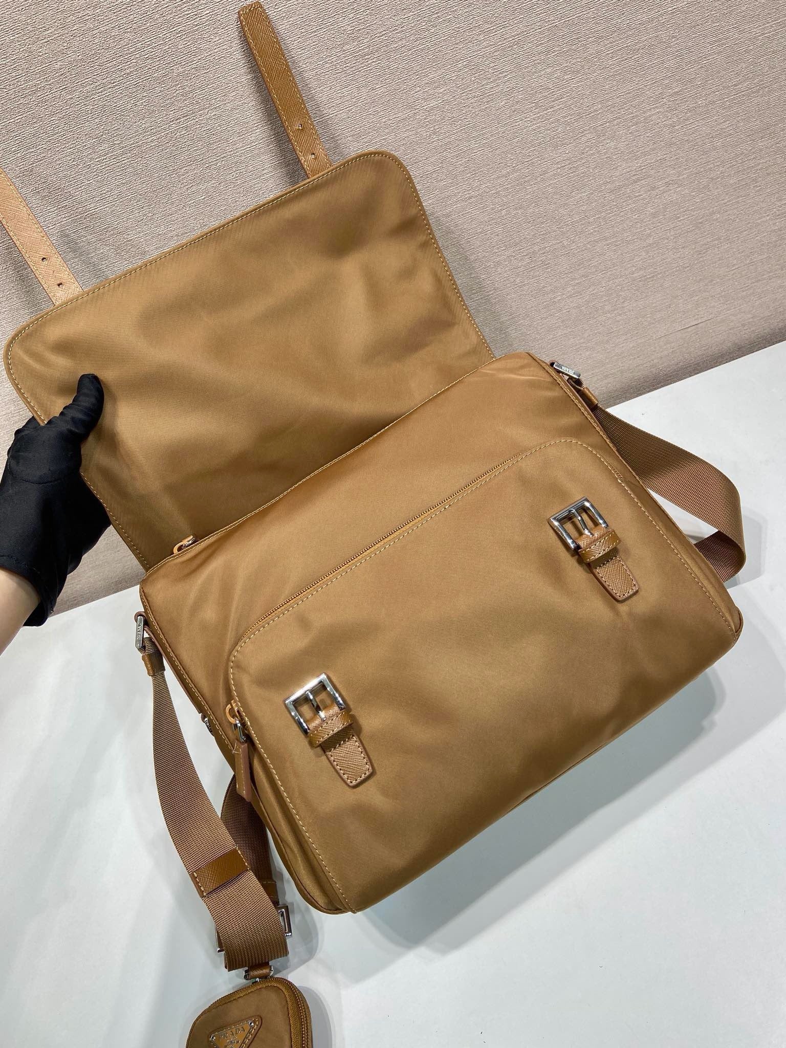 Beige Bag - FashionHype.xyz
