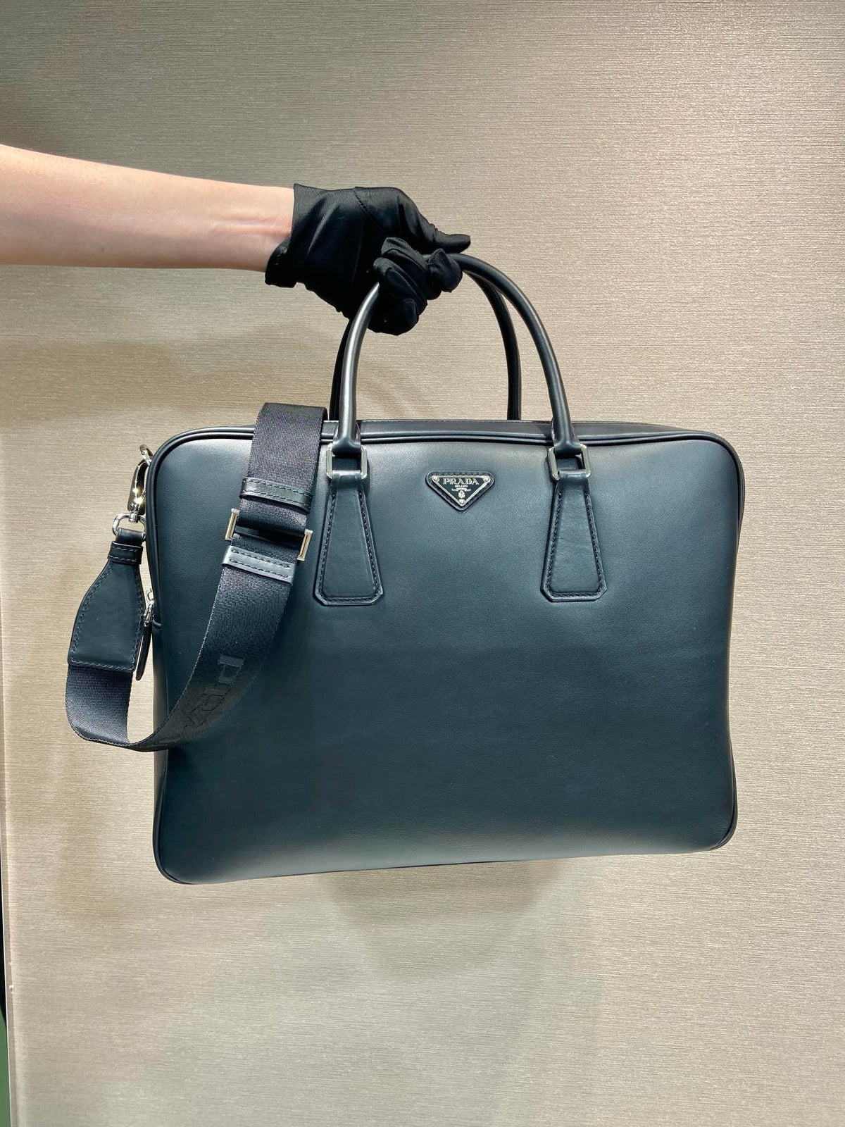Black Bag - FashionHype.xyz
