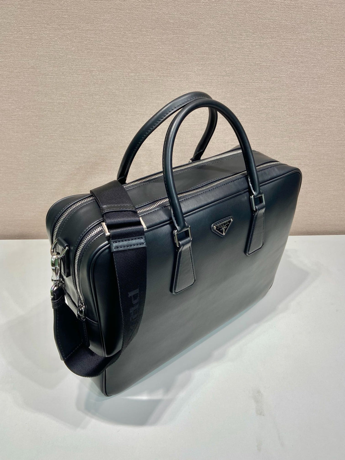 Black Bag - FashionHype.xyz