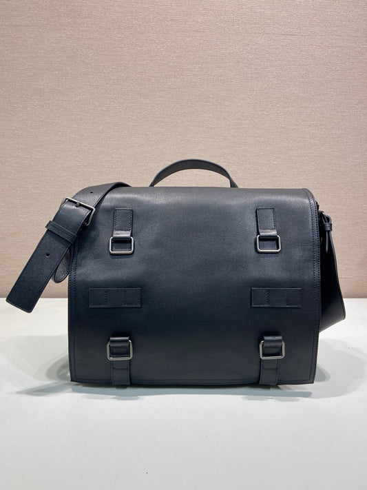 Black Bag - FashionHype.xyz