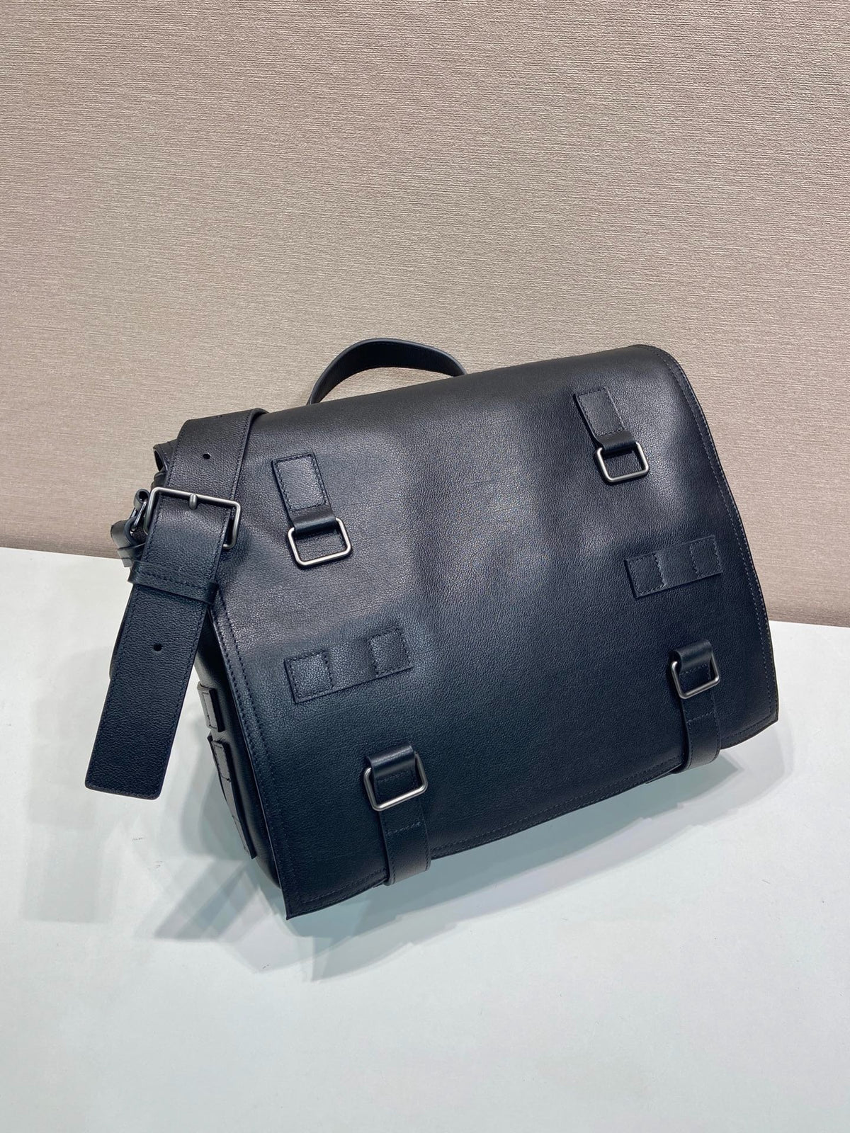 Black Bag - FashionHype.xyz