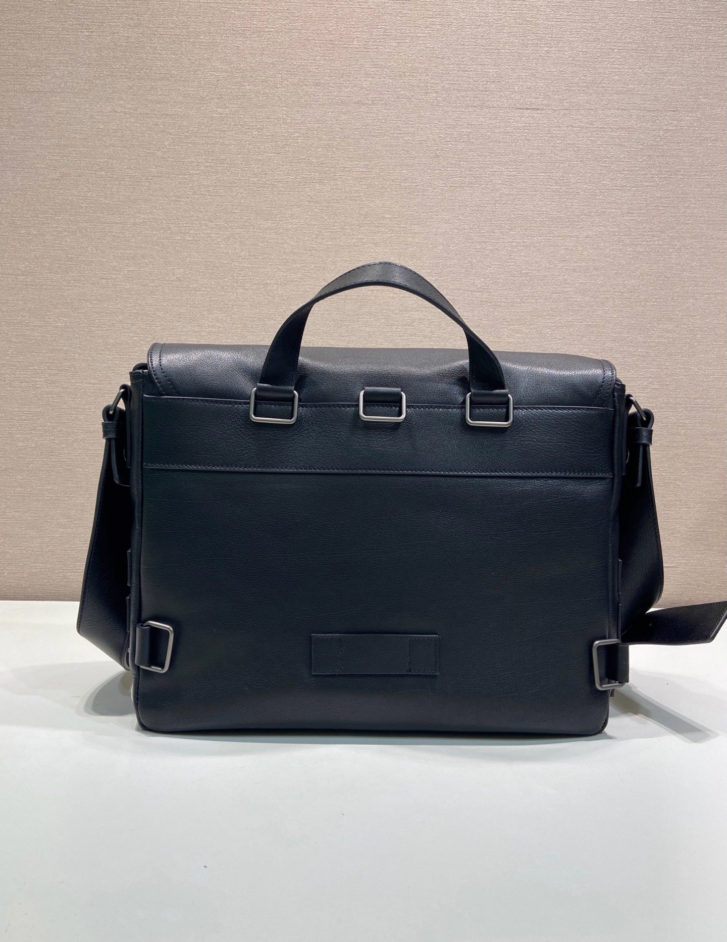 Black Bag - FashionHype.xyz