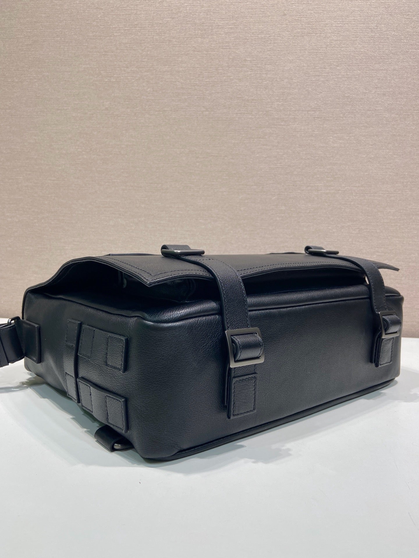 Black Bag - FashionHype.xyz
