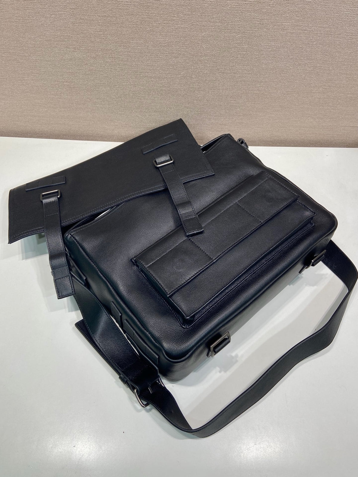 Black Bag - FashionHype.xyz