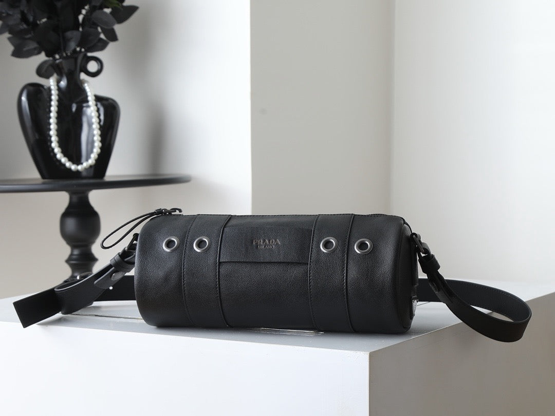 Black Bag - FashionHype.xyz