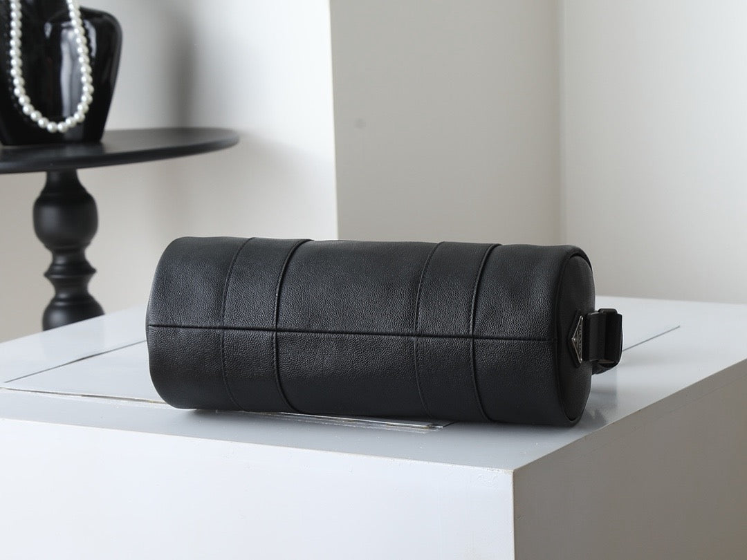 Black Bag - FashionHype.xyz