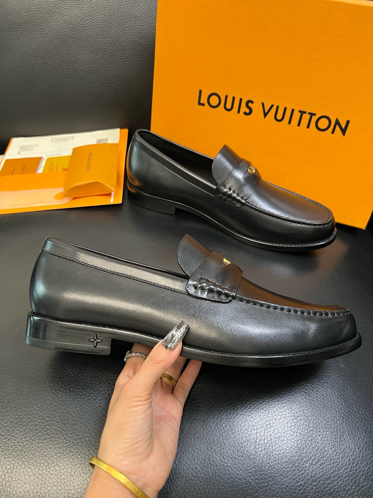 Black Shoes