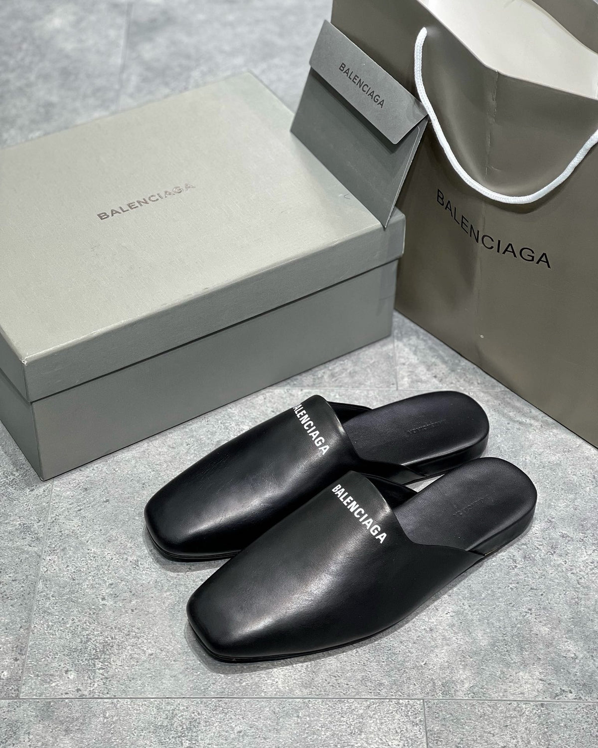 Black Shoes