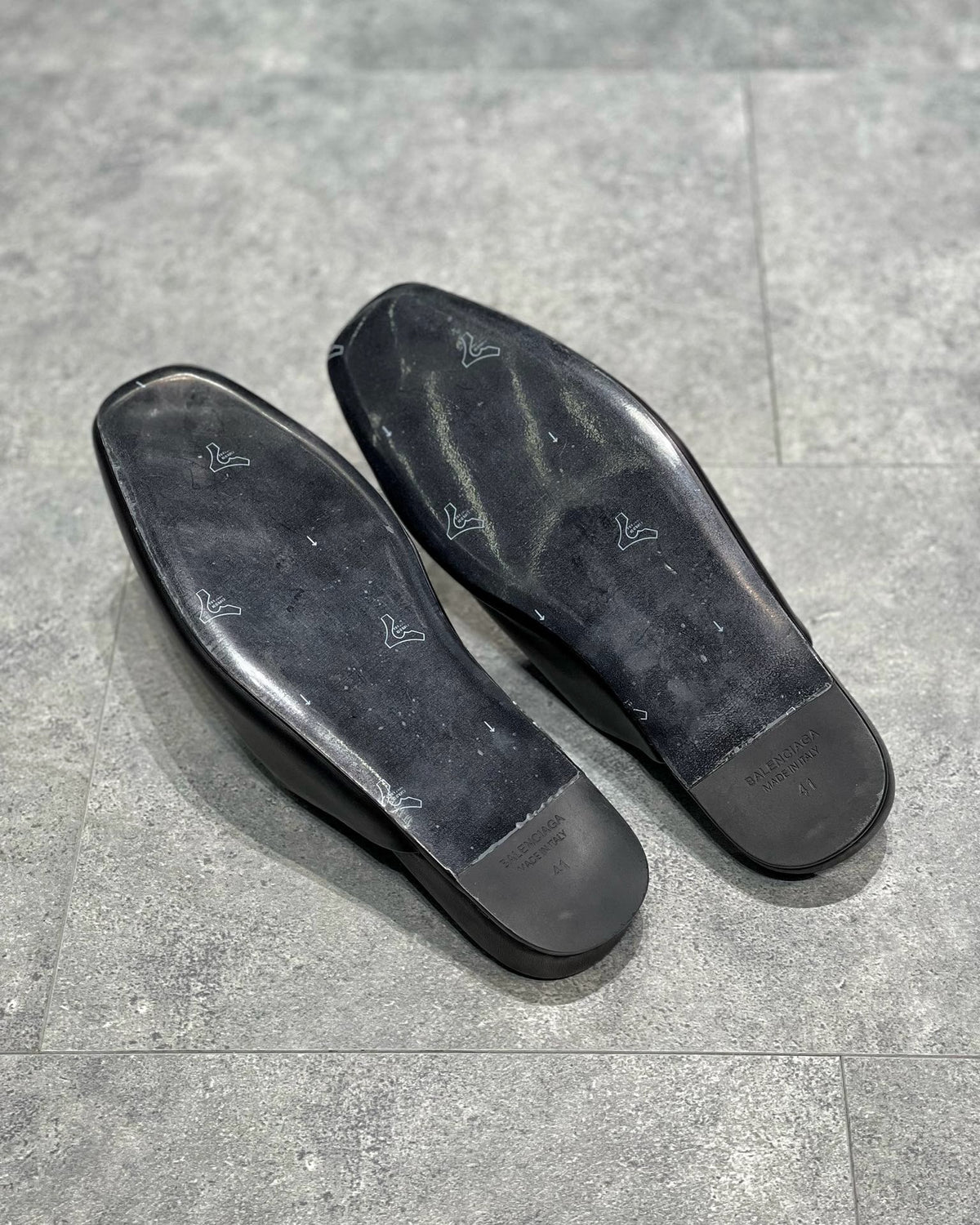 Black Shoes