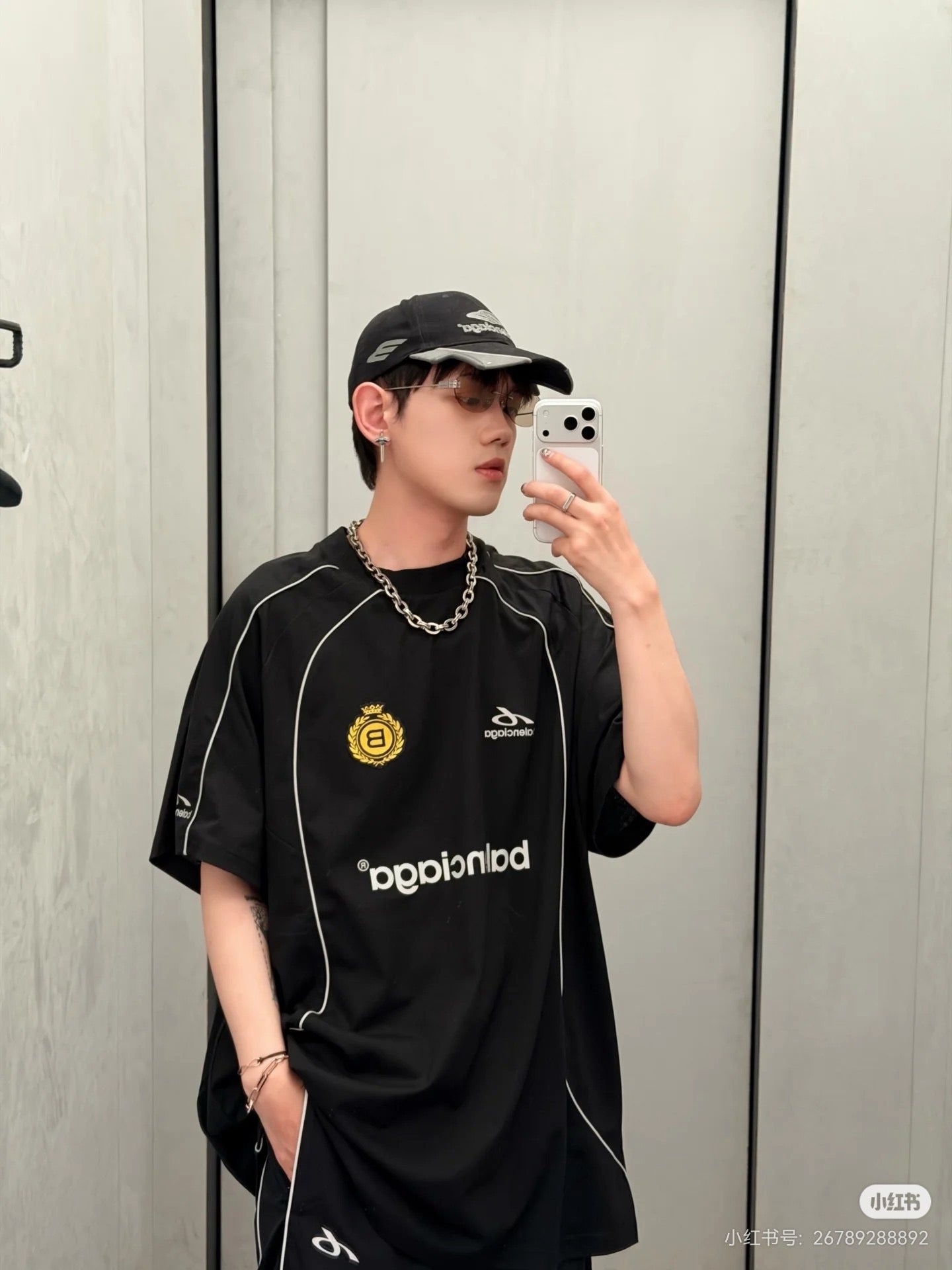 Black T-shirt