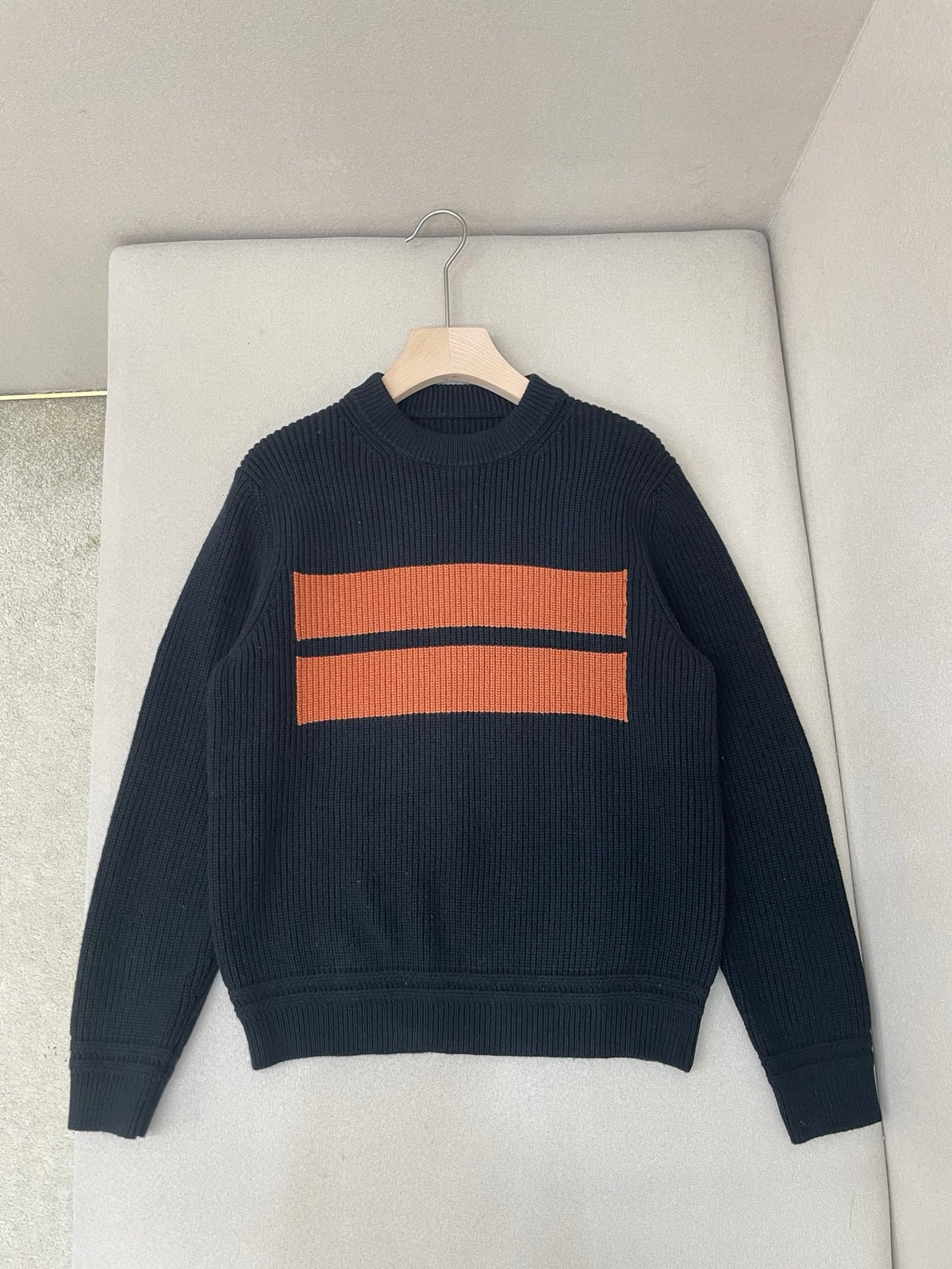 Black and White Sweatshirt