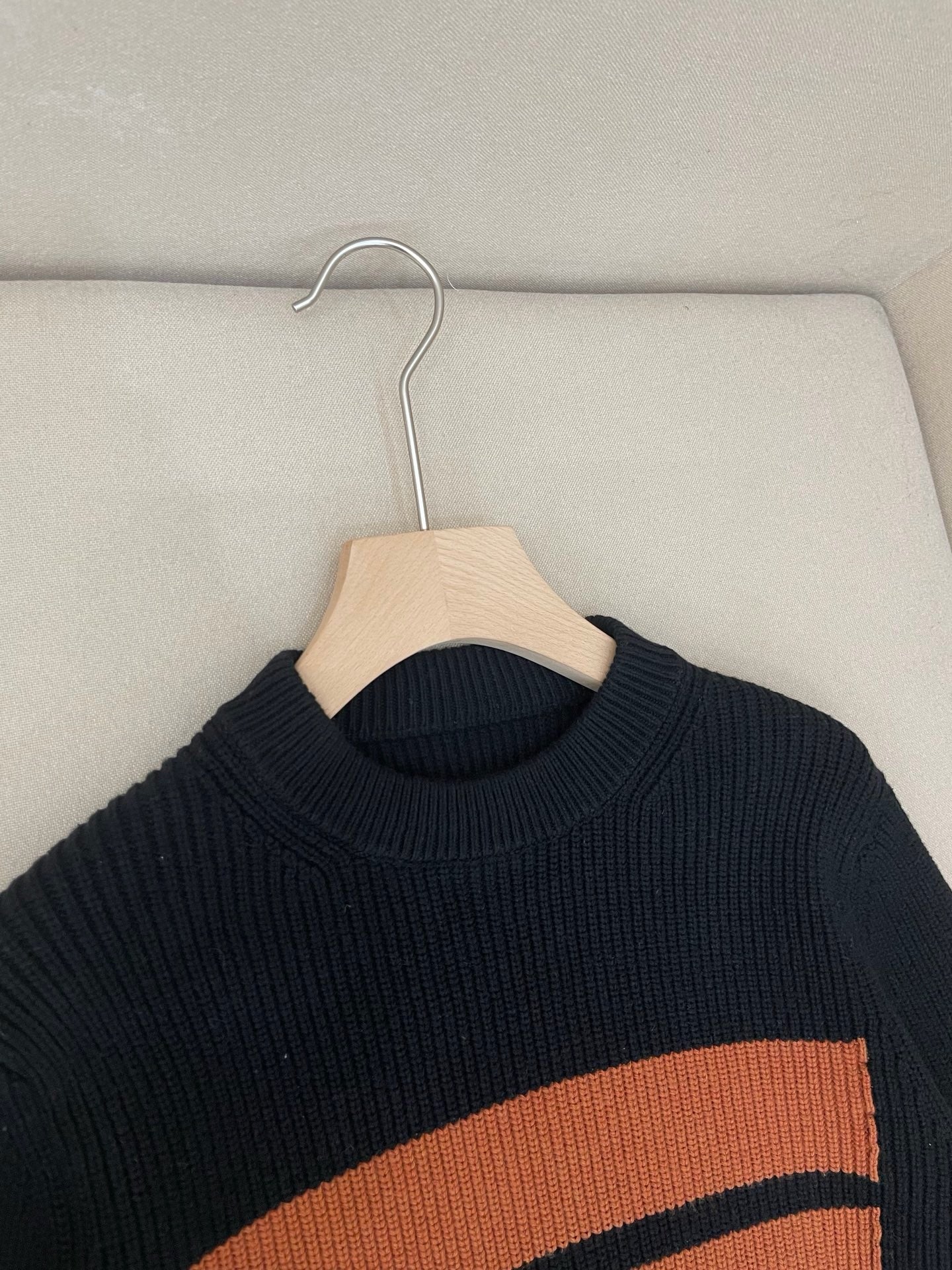 Black and White Sweatshirt