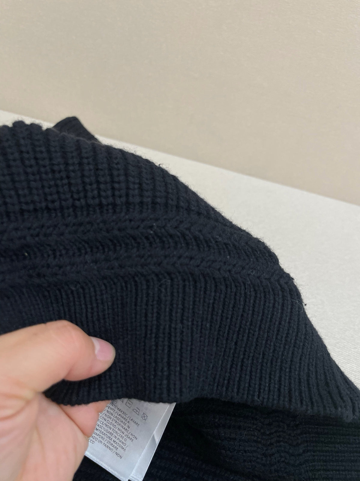 Black and White Sweatshirt