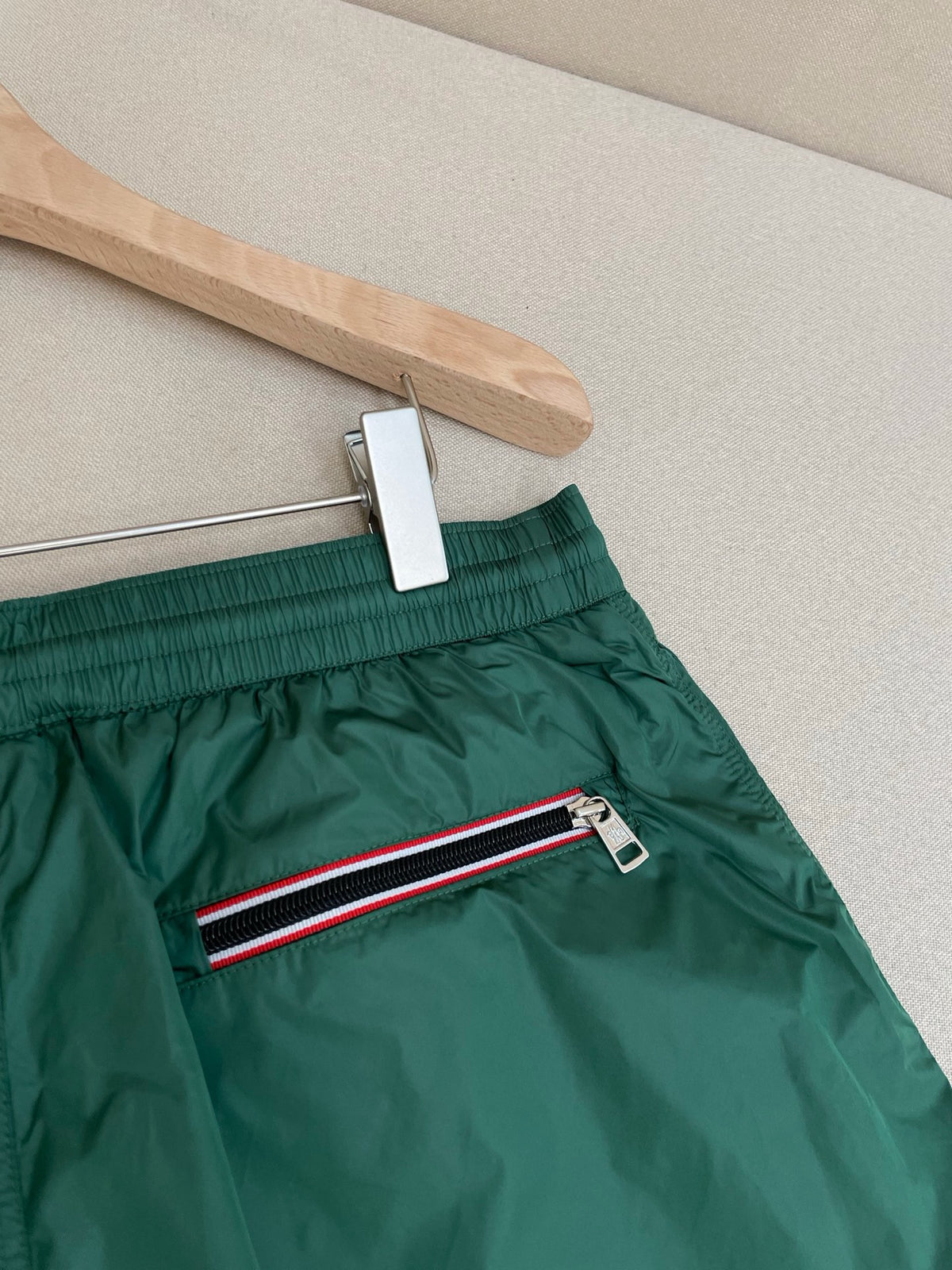 Multi-color Short