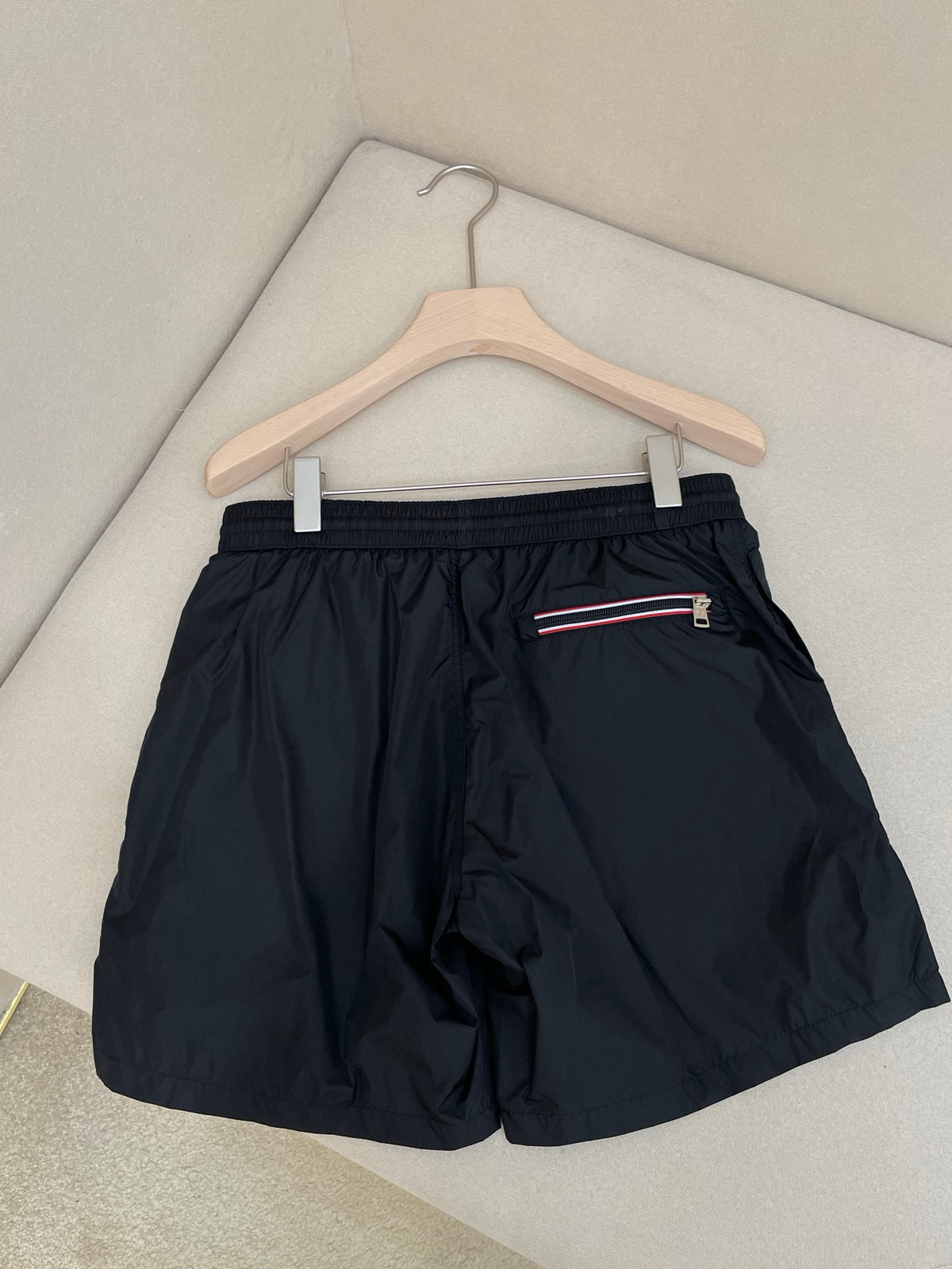 Multi-color Short