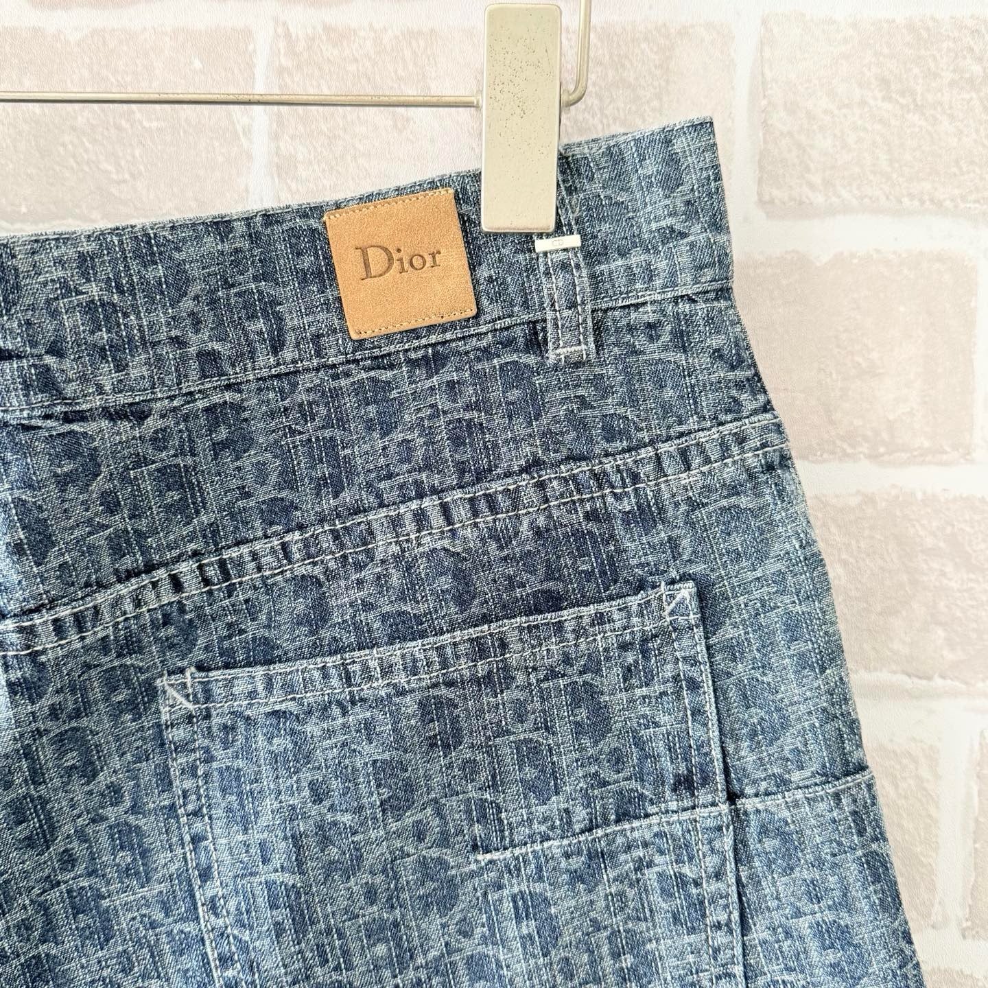 Deep Blue Short