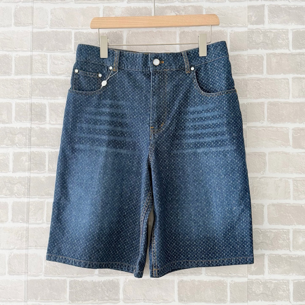 Blue Short