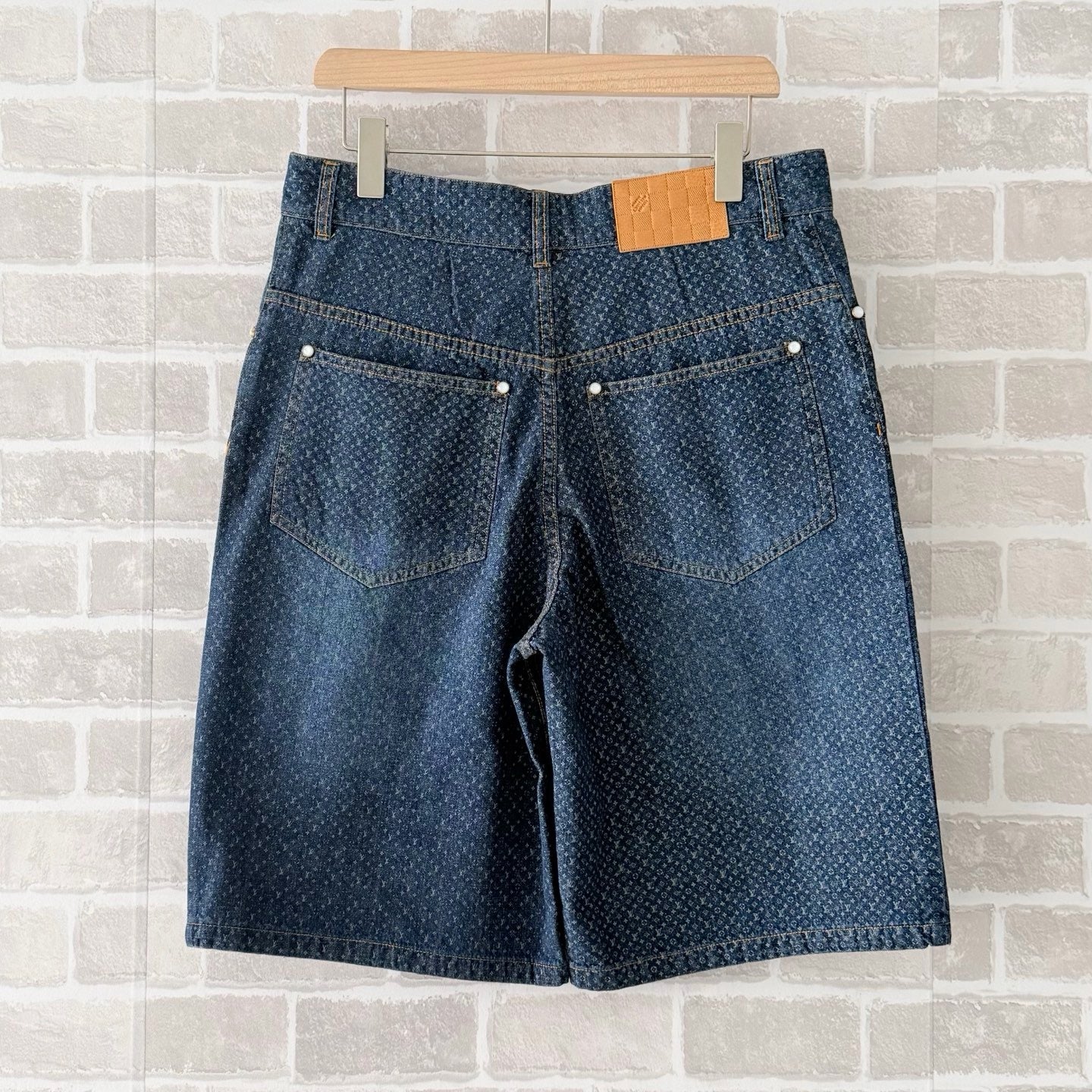 Blue Short