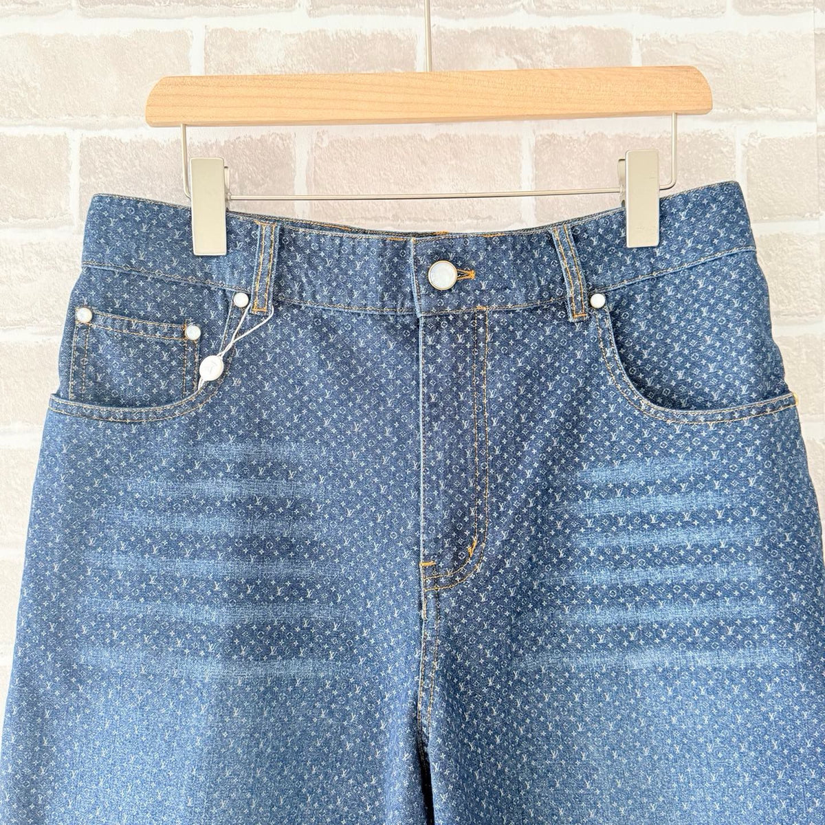 Blue Short