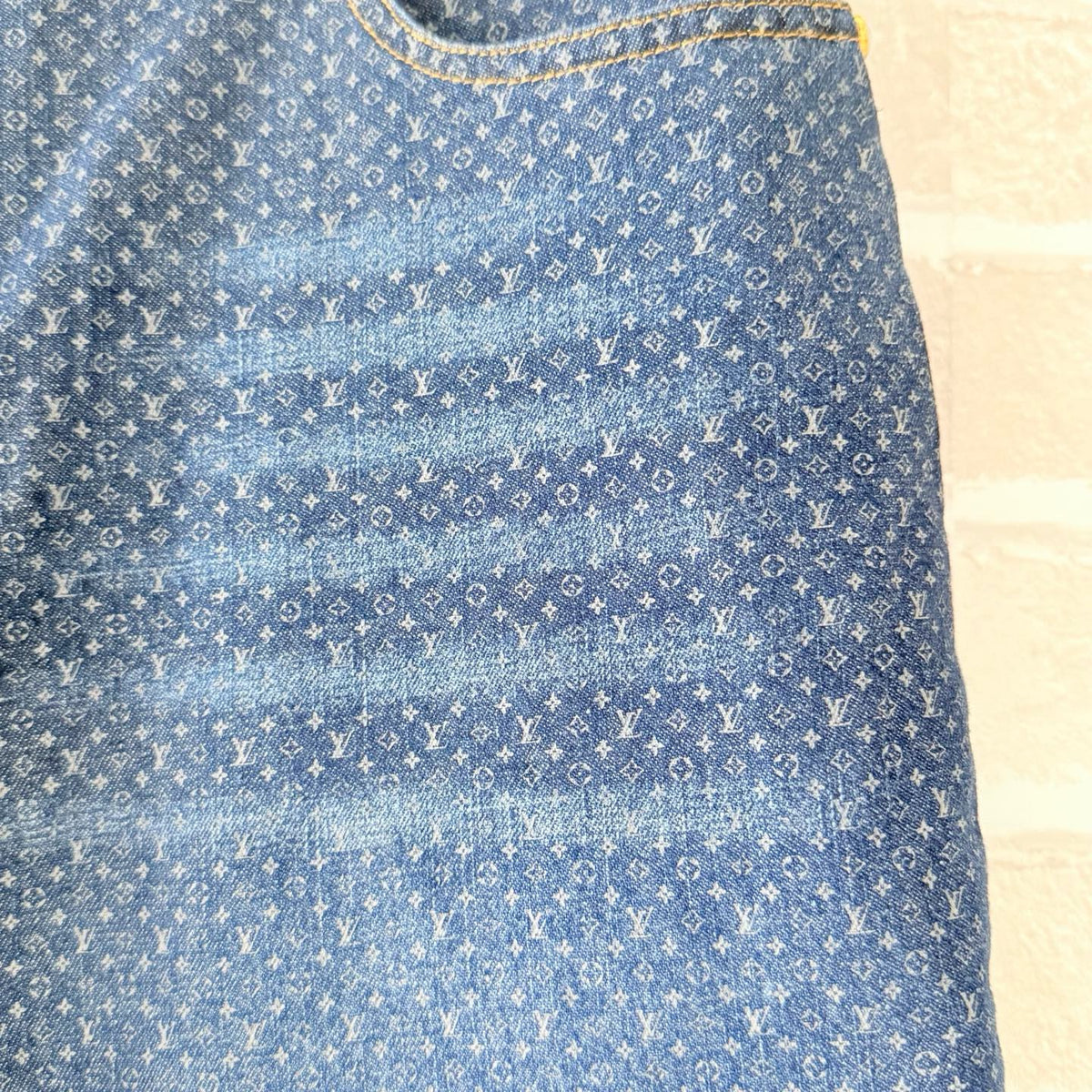 Blue Short