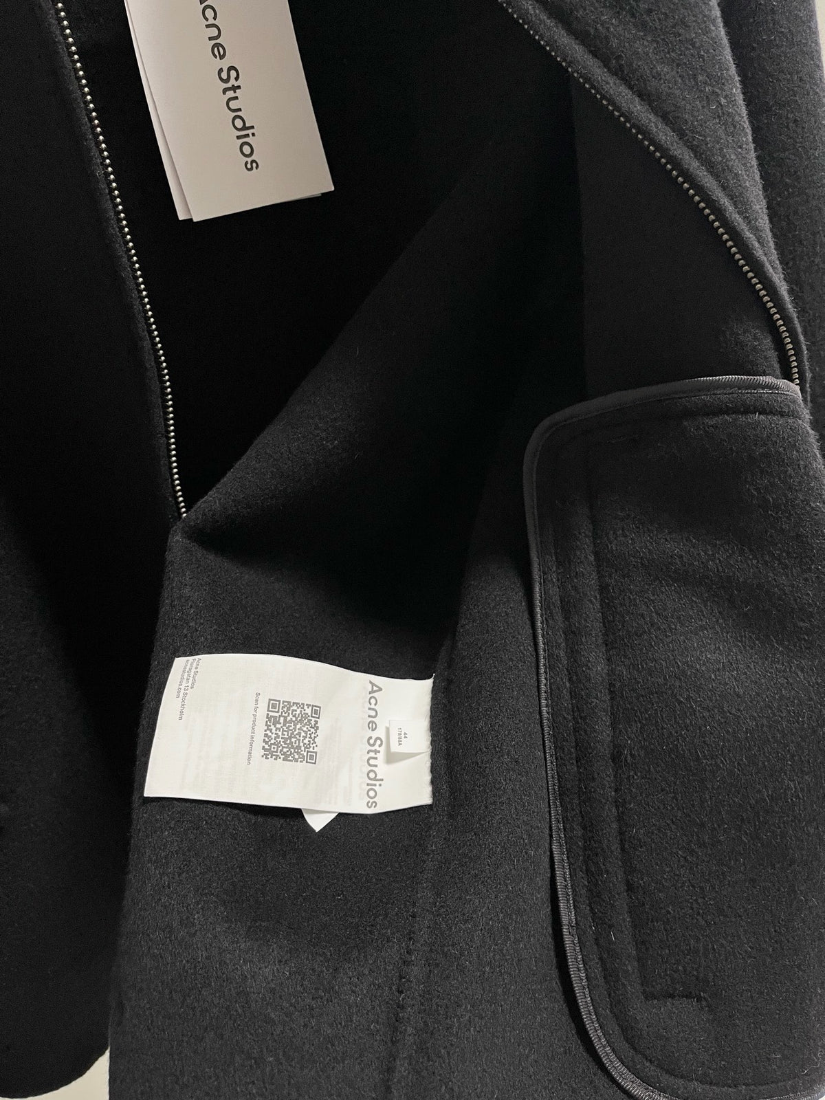 Black Jacket