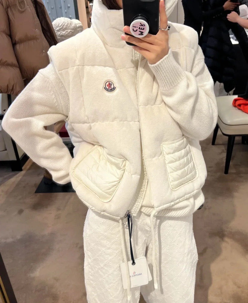 Off-white Vest