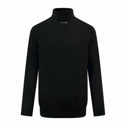 Black and White Sweatshirt