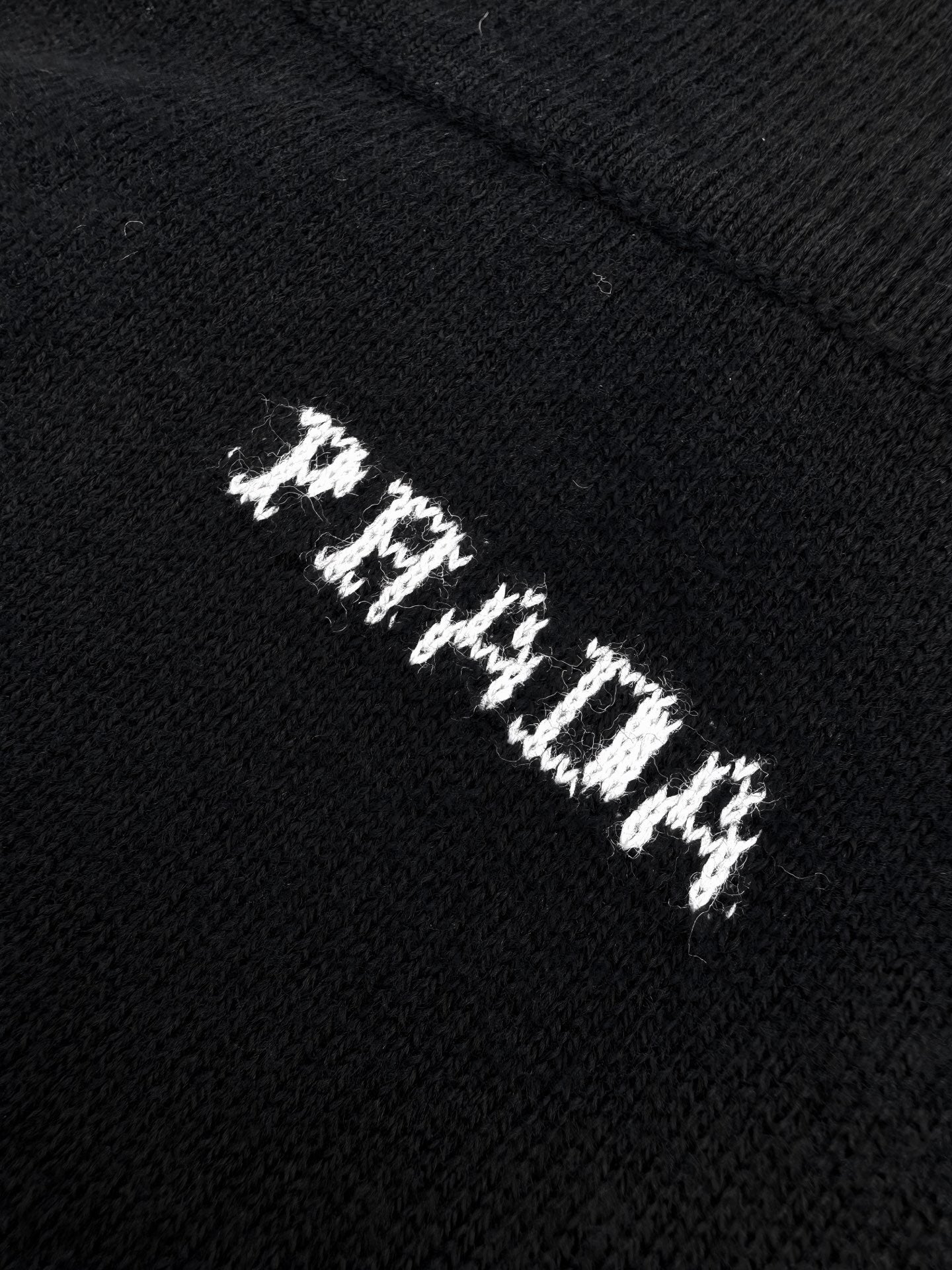 Black and White Sweatshirt